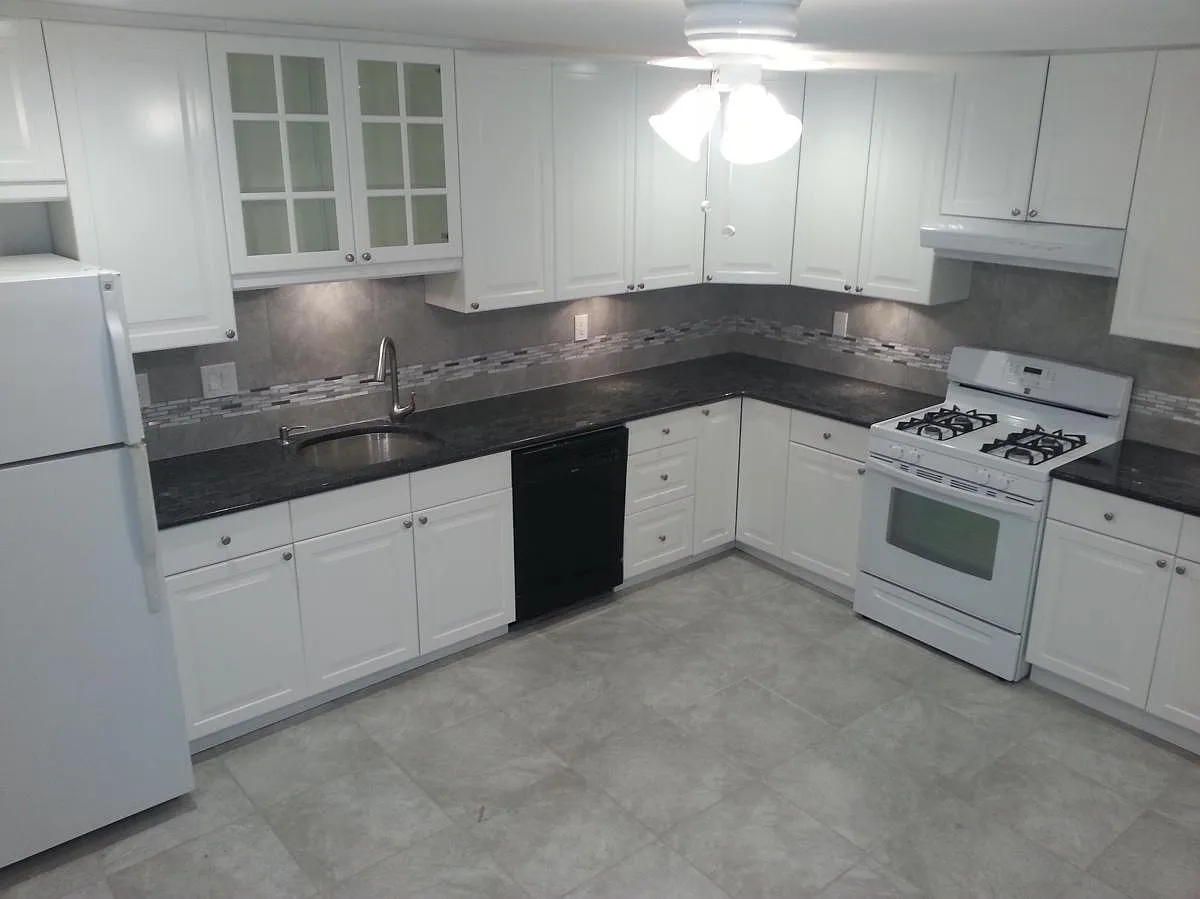 4 bed, 1600 sqft, $2,800 — Photo 1