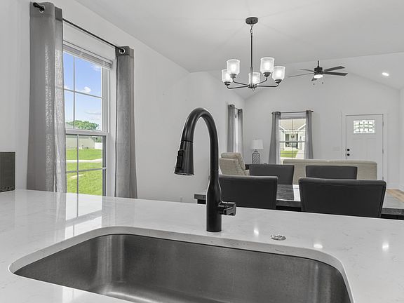 5th image of 1253 Angus Way