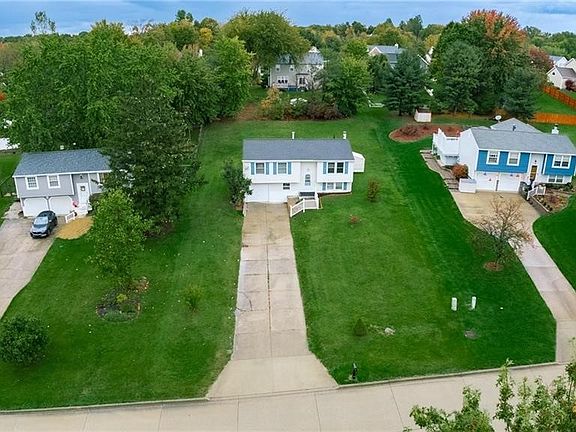 2nd image of 2841 Cynthia Dr