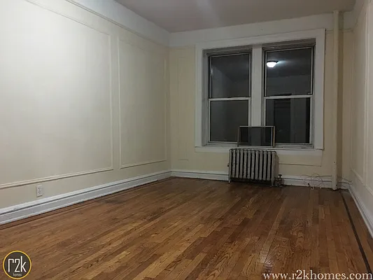 Rented by Realty 2000 Corp | media 11