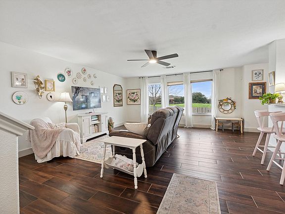 5th image of 3305 Sherwin Dr