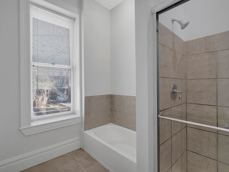 2016 Menard St — Photo 13