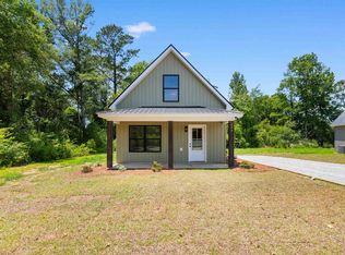 404 S Magnolia Ave, Andrews, SC 29510