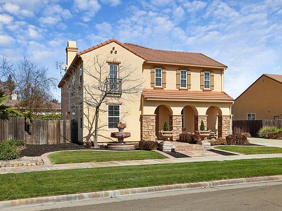 2nd image of 1315 Augusta Pointe Dr