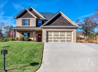 632 Carrington Blvd, Lenoir City, TN 37771