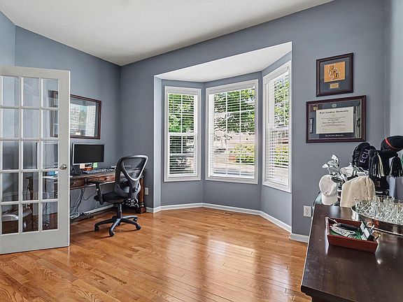 5th image of 8417 Dunnington Cir