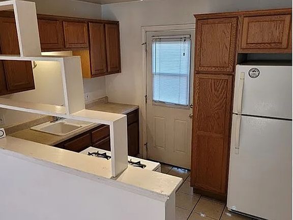 2nd image of 309 N Cambridge Ave #309