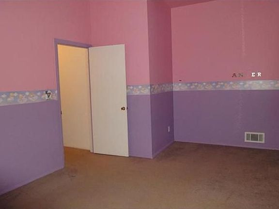 5th image of 3811 Pikeswood Dr