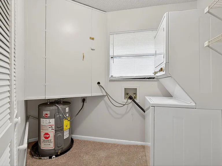 1127 E Seminole Ave #8A — Photo 23