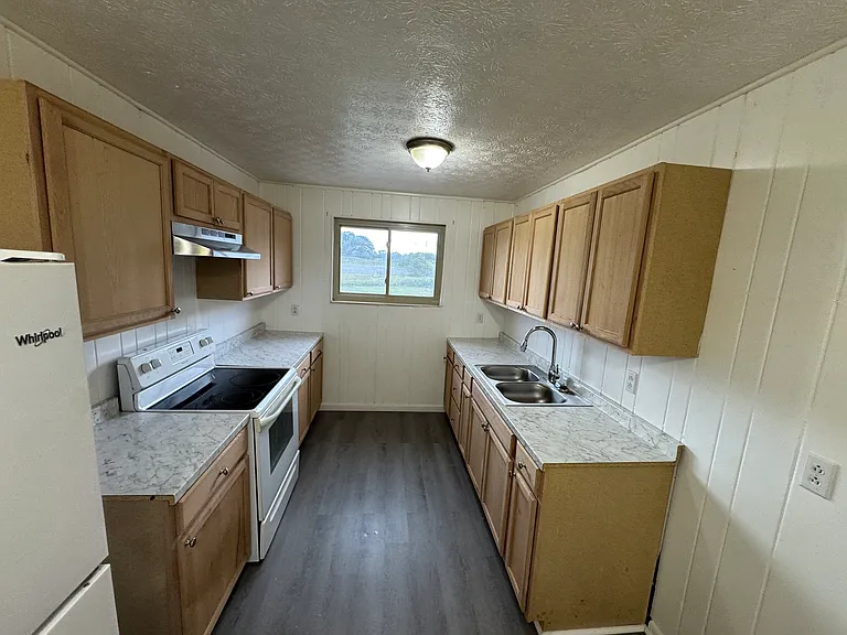 115 Garrett Ln #115 — Photo 10