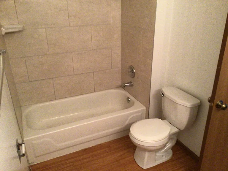 13843 S Petersburg Dr — Photo 21