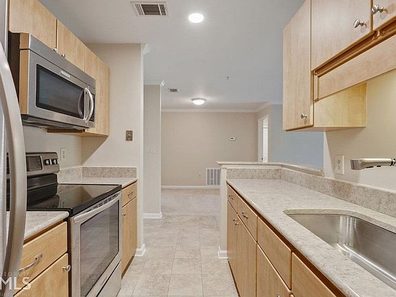 4th image of 28307 Plantation Dr NE