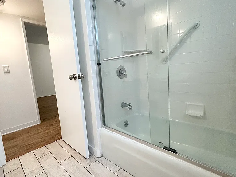 2038 S Bentley Ave #103 — Photo 12