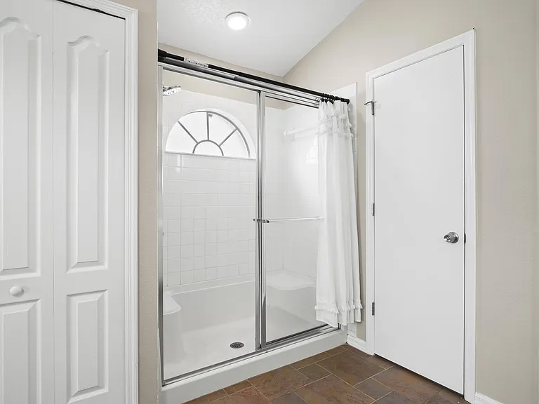 18102 Leafwood Cir — Photo 20