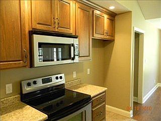 5th image of 3554 Butler Woods Dr