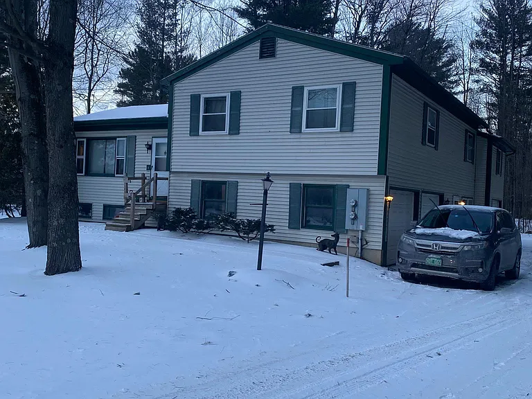 5259 Williston Rd — Photo 1