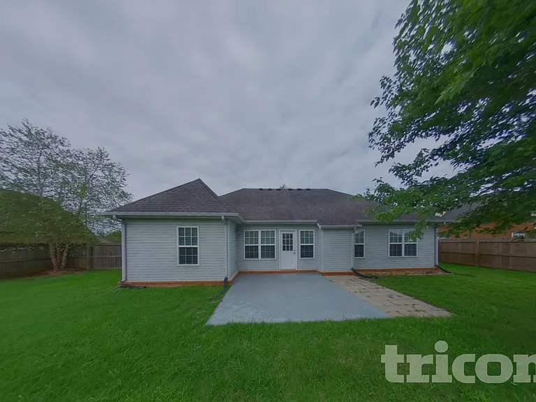 1024 Stratus Dr — Photo 16