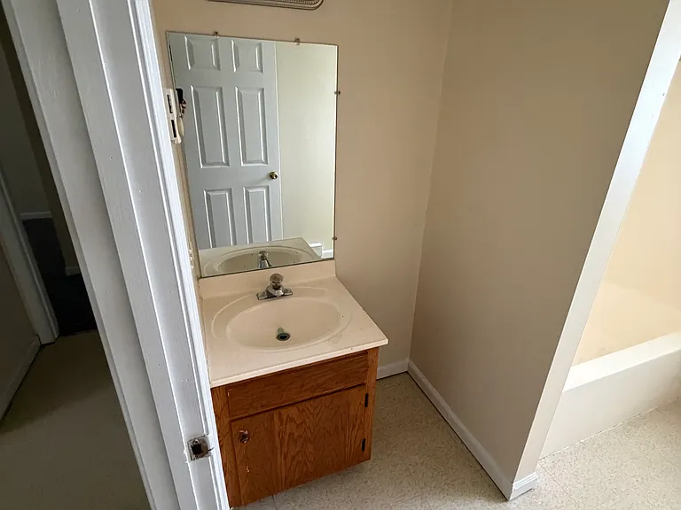 6 Grist Mill Dr #1 — Photo 9