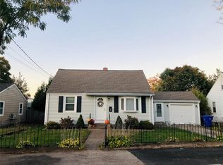 8 Rosemere Dr, East Providence, RI 02914