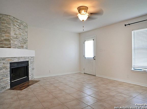 4th image of 8125 Grand Bnd