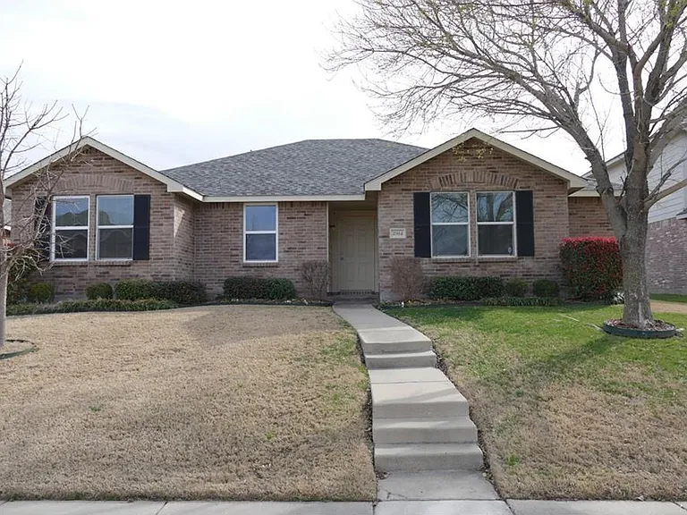 2814 Lake Vista Dr — Photo 13