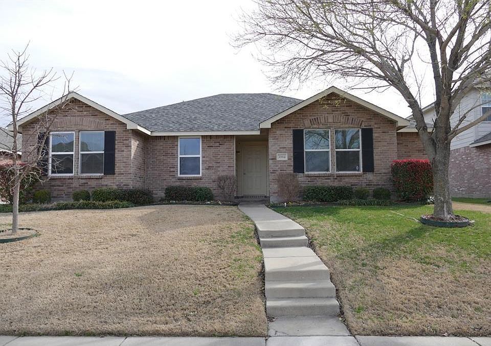 1st image of 2814 Lake Vista Dr