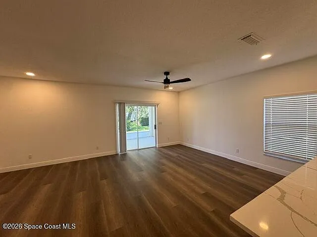 982 Villa Dr — Photo 14