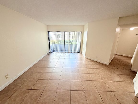 4th image of 1950 N Congress Ave APT 103