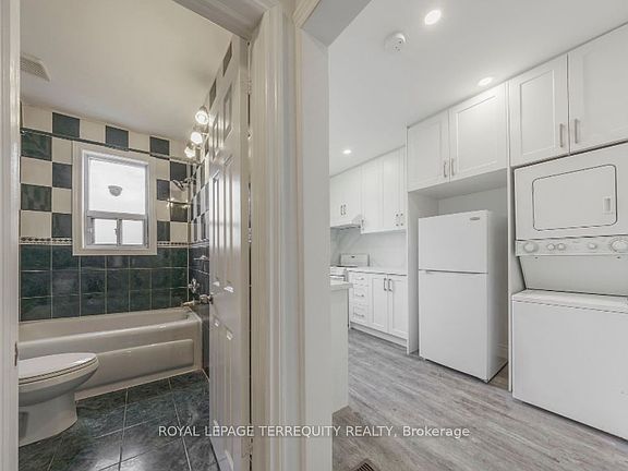 4th image of 185 Laughton Ave