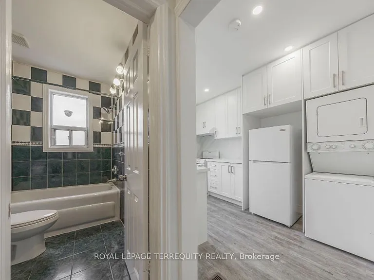 185 Laughton Ave #UPPER — Photo 4