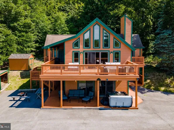 35 Southridge Ter, McHenry, MD 21541