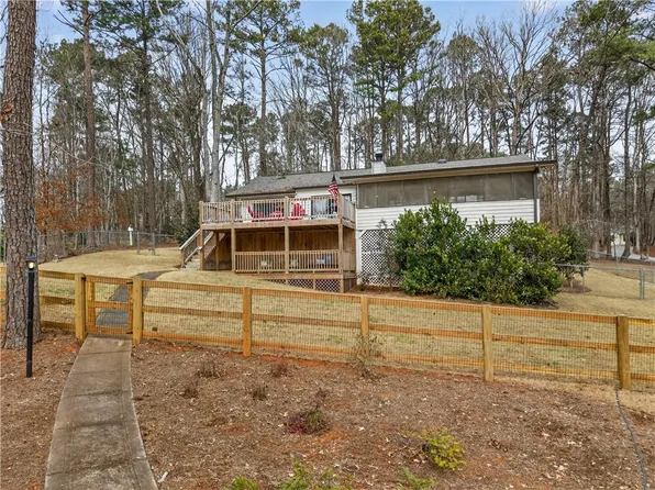 1790 Parks Mill Dr, Greensboro, GA 30642