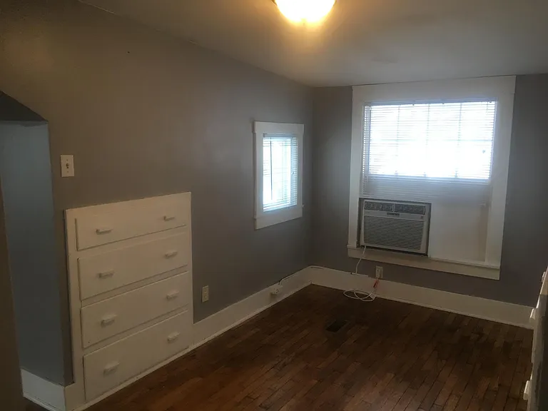 835 SW Jewell Ave — Photo 9