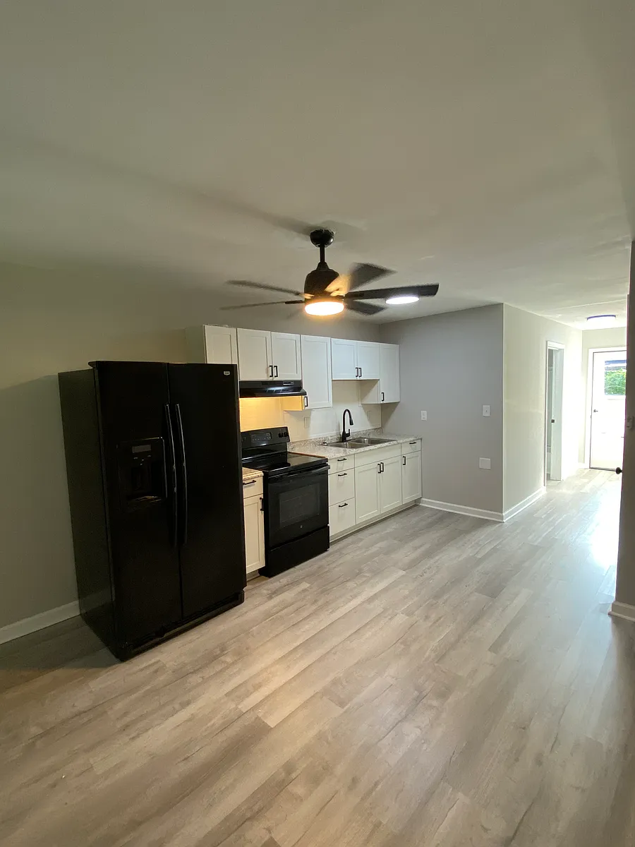 Building Photo - 913 N Weldon St #1