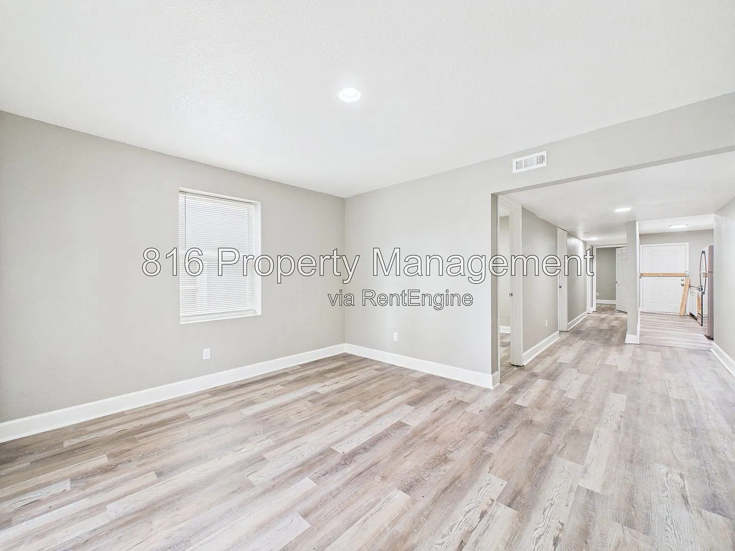 3 bed, 1.0 bath, $1,075 — Photo 1