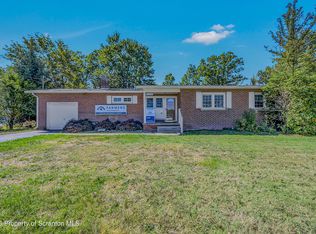 1033 Morgan Hwy, Clarks Summit, PA 18411