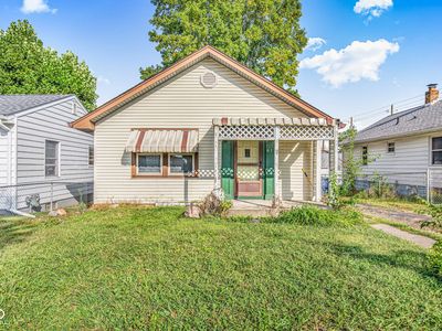 61 N 8th Ave, Beech Grove, IN, 46107