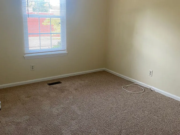 1911 Fidelity Dr — Photo 11