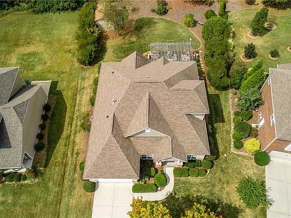 5th image of 126 Cape Fear Dr