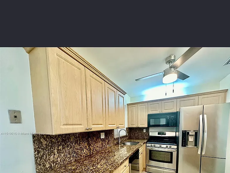 2911 SW 97th Ave — Photo 14