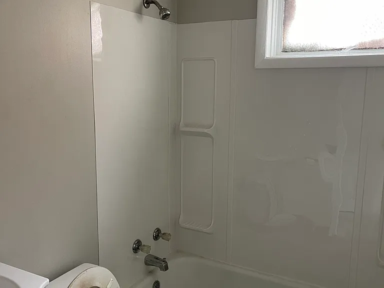 338 W 5th St #5 — Photo 4