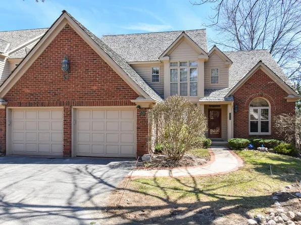 530 Park CIRCLE, Elm Grove, WI 53122