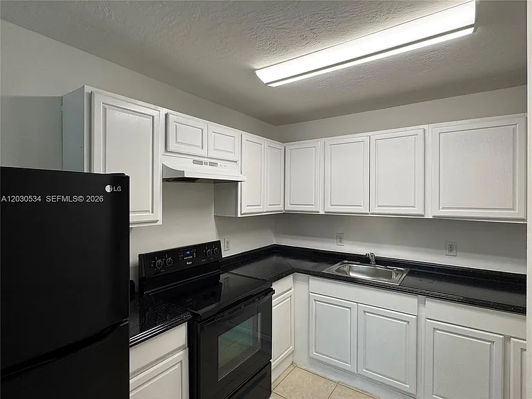 1200 NW 9th St #A — Photo 1