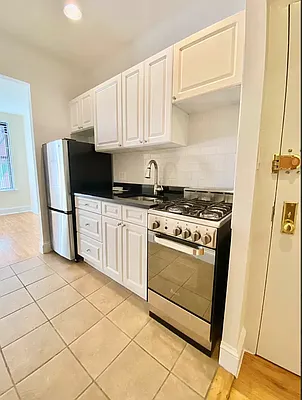 Rented by Waverly Realty Associates | media 17