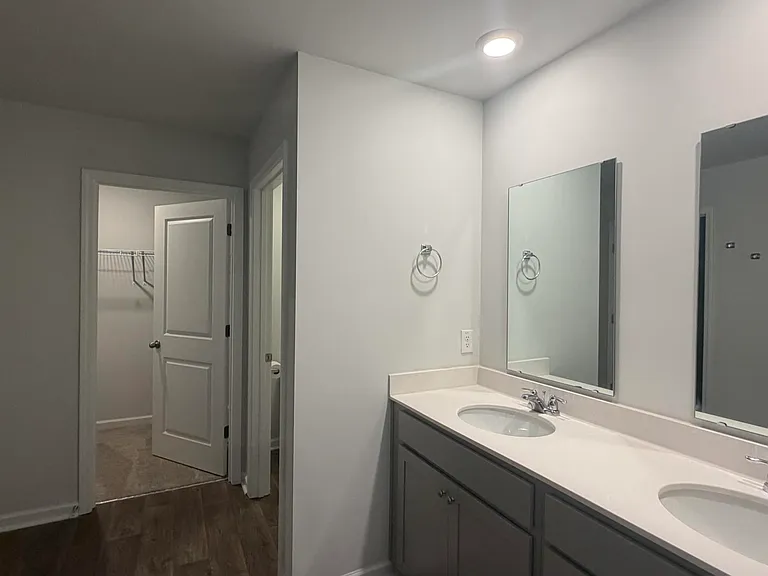 742 Ladywood Dr — Photo 14