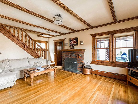 5th image of 1549 Westervelt Ave