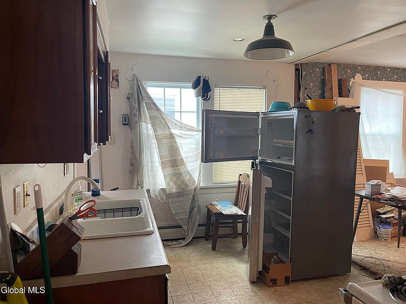 5th image of 262 6th Avenue