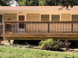 7616 Belmont Dr, Ralston, NE 68127