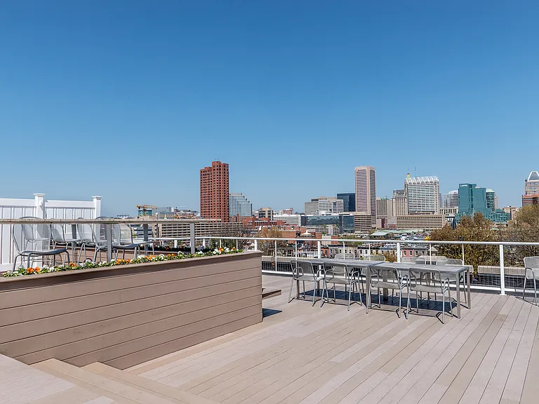 Harbor Hill Apartments — Photo 4