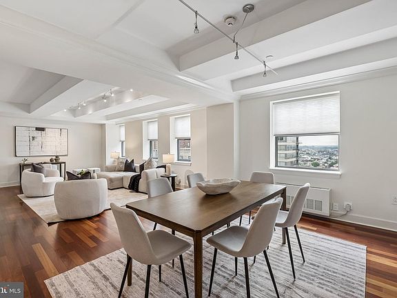 4th image of 1701 Locust St #15-1914